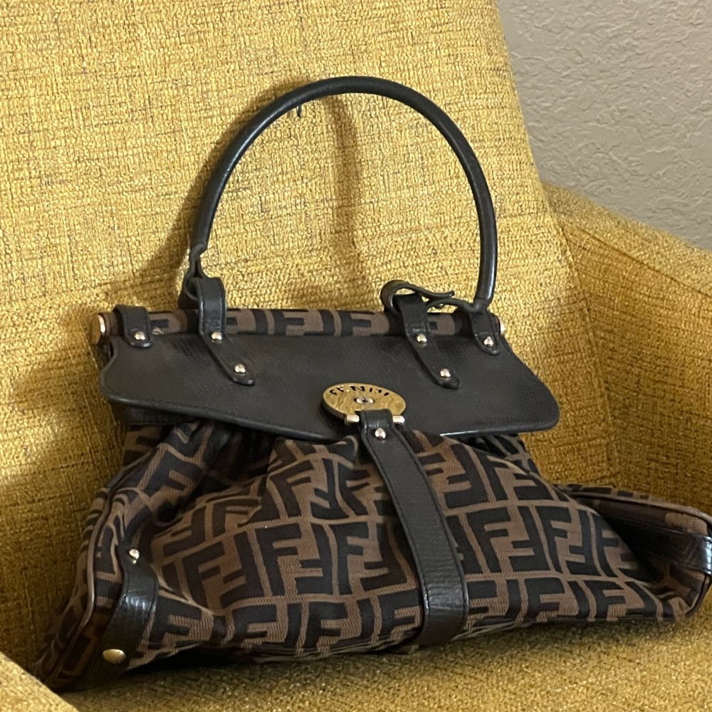 Fendi purse